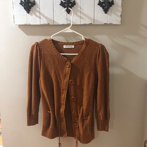 Cute vintage cinched waist sweater